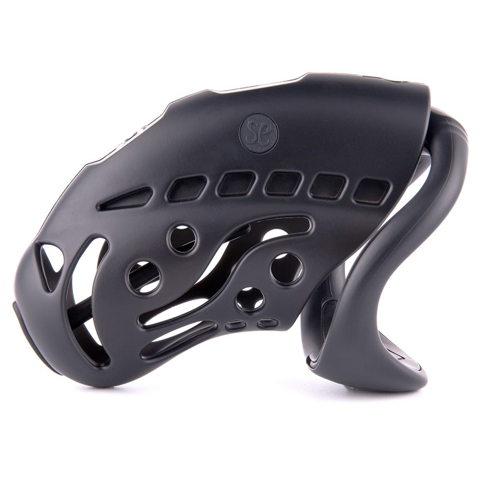Experience ultimate control with this enclosed silicone kit. Crafted with precise dimensions for a comfortable fit, it features a secure base and a silicone tube for added restraint. Rediscover passion and reignite your connection.